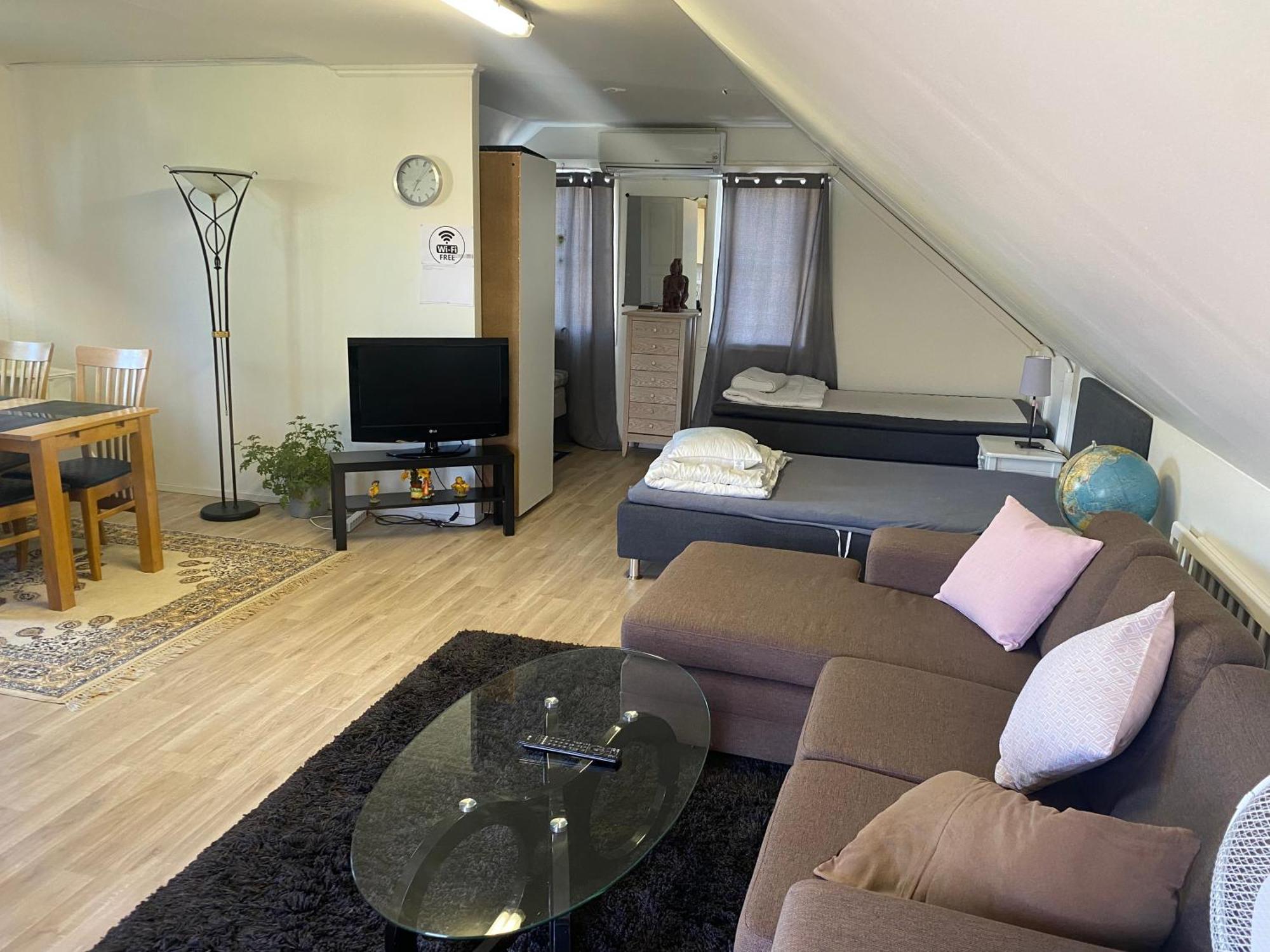 Gaest Laegenheten Med Egen Terrass Falkenberg Quarto foto